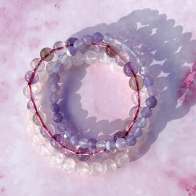 Lavender Moon Kvarts, Regnbue Månesten og Super 7 armbånd